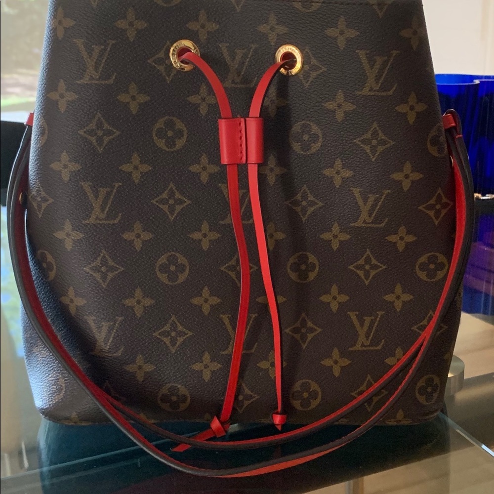 Louis Vuitton Monogram Neonoe Red Handbag